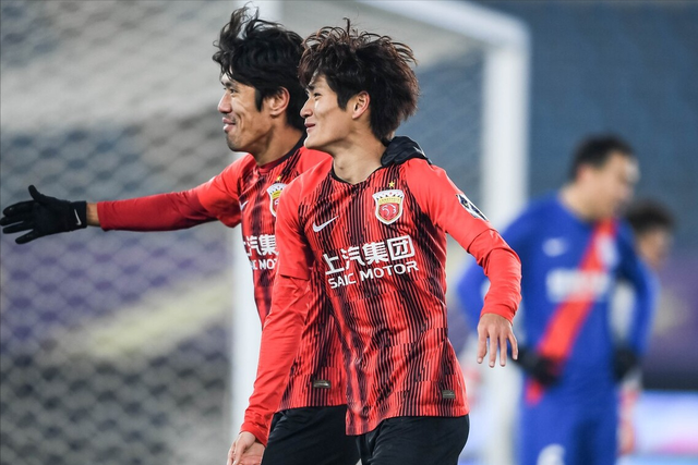 邀请赛巅峰对决！泰山火箭队爆冷南城赤兔队，射击赛场再起波澜；技战术储备厚实的简单介绍开云体育登录官网