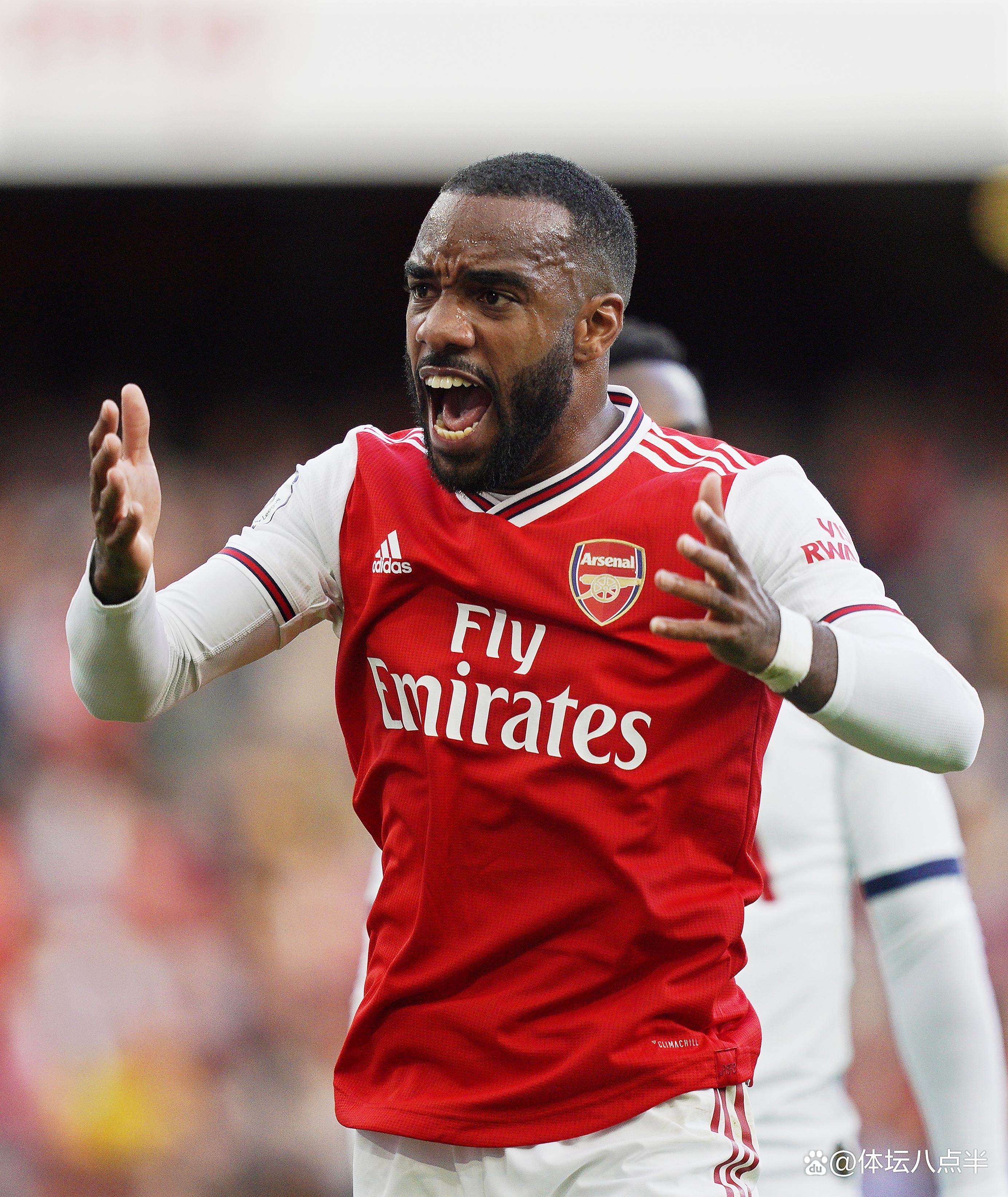 莱万多夫斯基回归赛场,连败首场状态亮眼,TES观众沸腾!的简单介绍 莱万多夫斯基回归赛场,连败首场状态亮眼,TES观众沸腾!的简单介绍