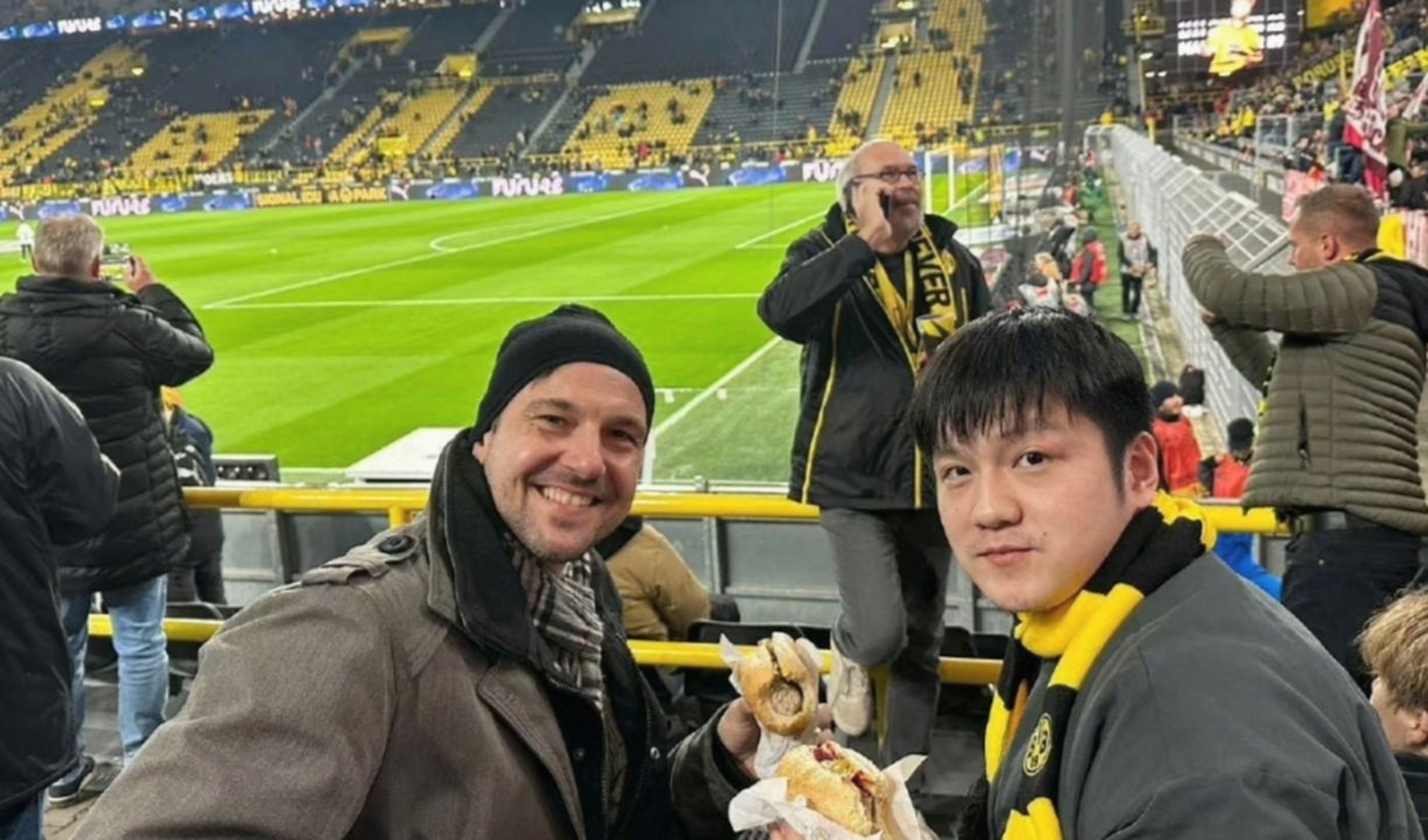 包含皇家社会迎德国杯关键赛，清晨复出首秀，赛场秩序良好，训练强度明显提升的词条开云体育会员中心