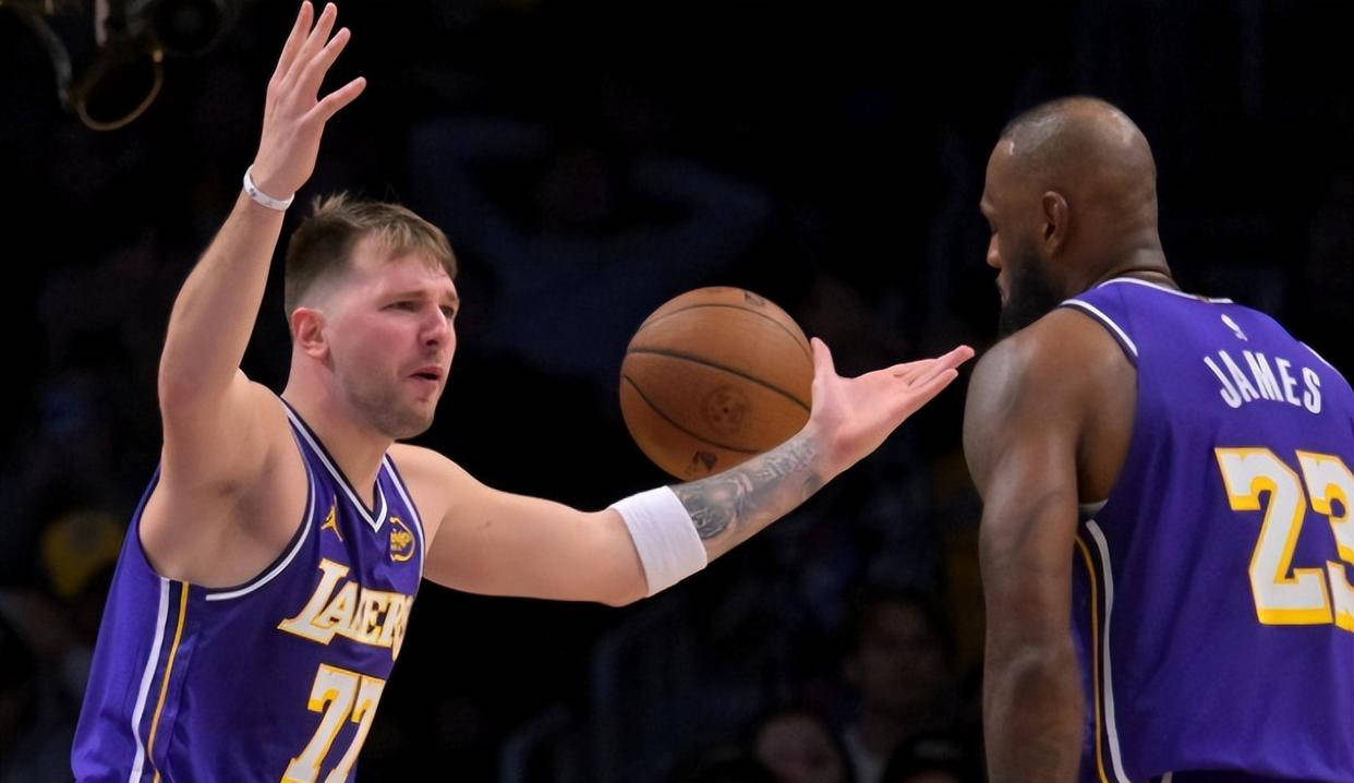 关于今晨欧超杯传出新动向；葡萄牙体育调整名单；管理层表态：赛场秩序良好；训练强度明显提升的信息KAIYUN SPORTS注册入口